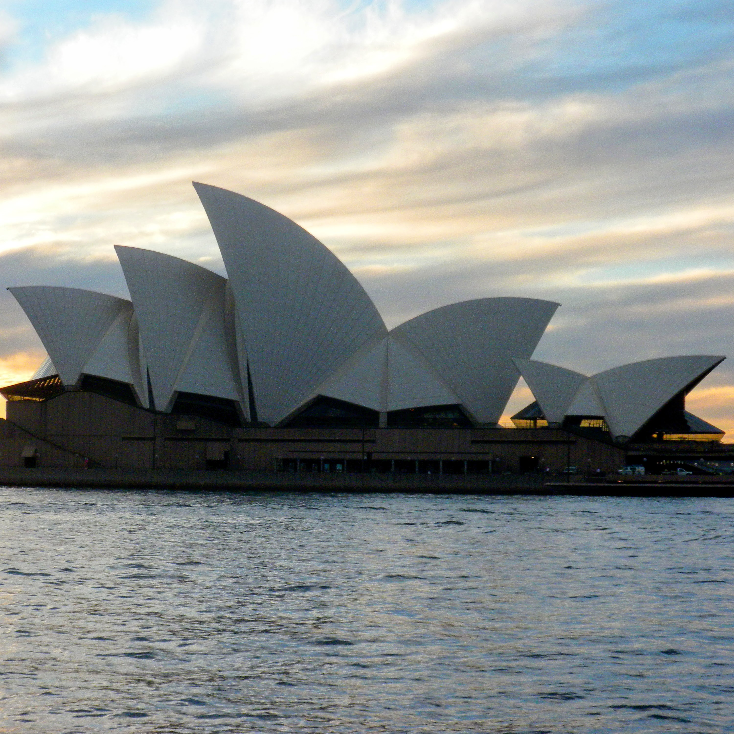 The Dangers Lurking in Australia: A Cautionary Guide